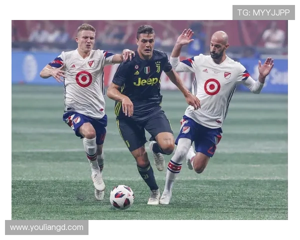 足球明星教练员薪资待遇标准解析及影响因素全面分析