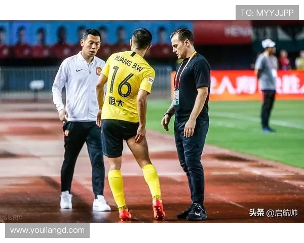 黄姓足球球星盘点 从黄博文到黄聪的足球之路与成就分析